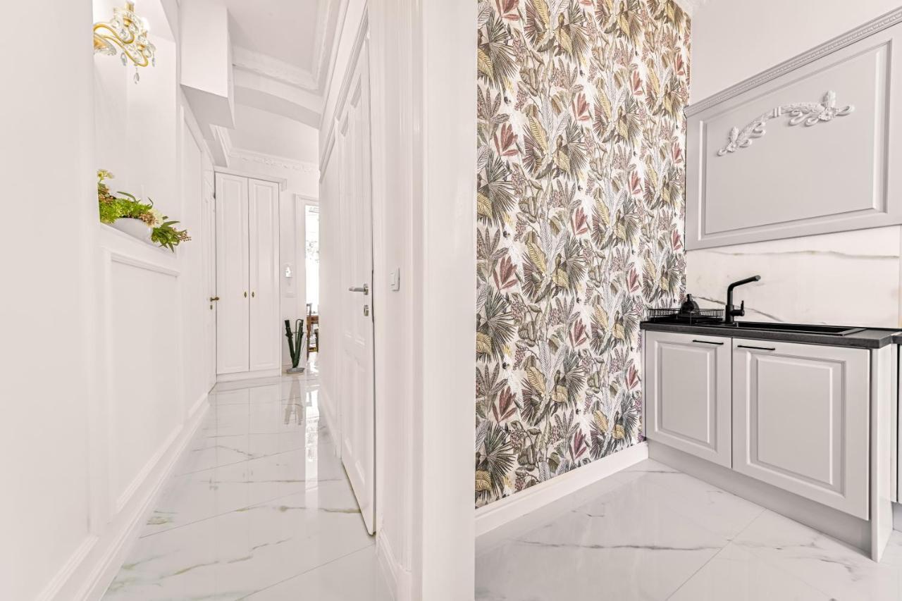 Luxury Class Apartment - 1St Floor, Large Apartment, Downtown, Newly Renovated, Fast Wifi, 4X Air Conditioning Zagreb Ngoại thất bức ảnh